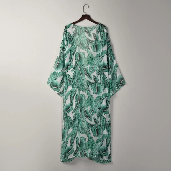 Palm Leaf Shrug or Beach Coverup - Picture 3 of 5